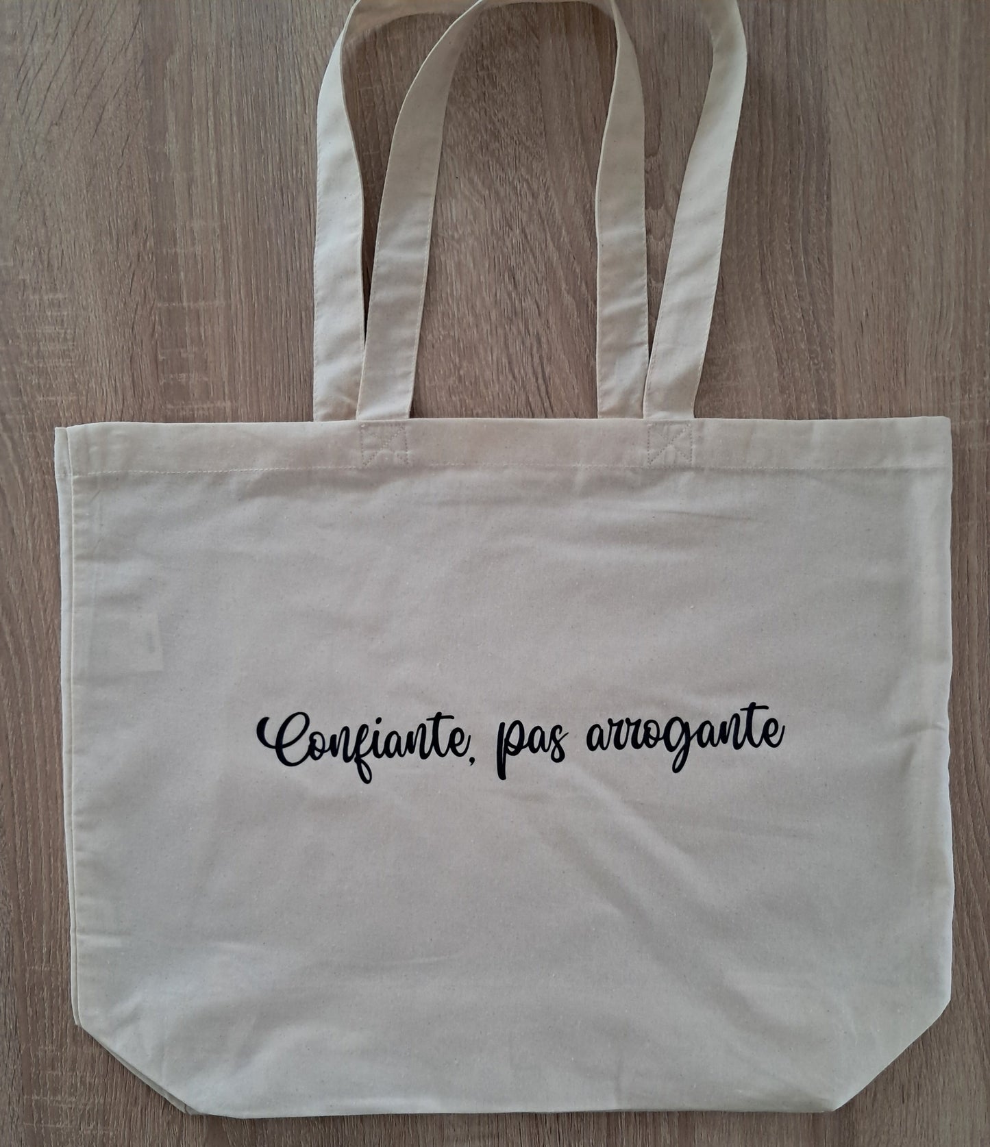 Grand sac de shopping "confiante, pas arrogante"