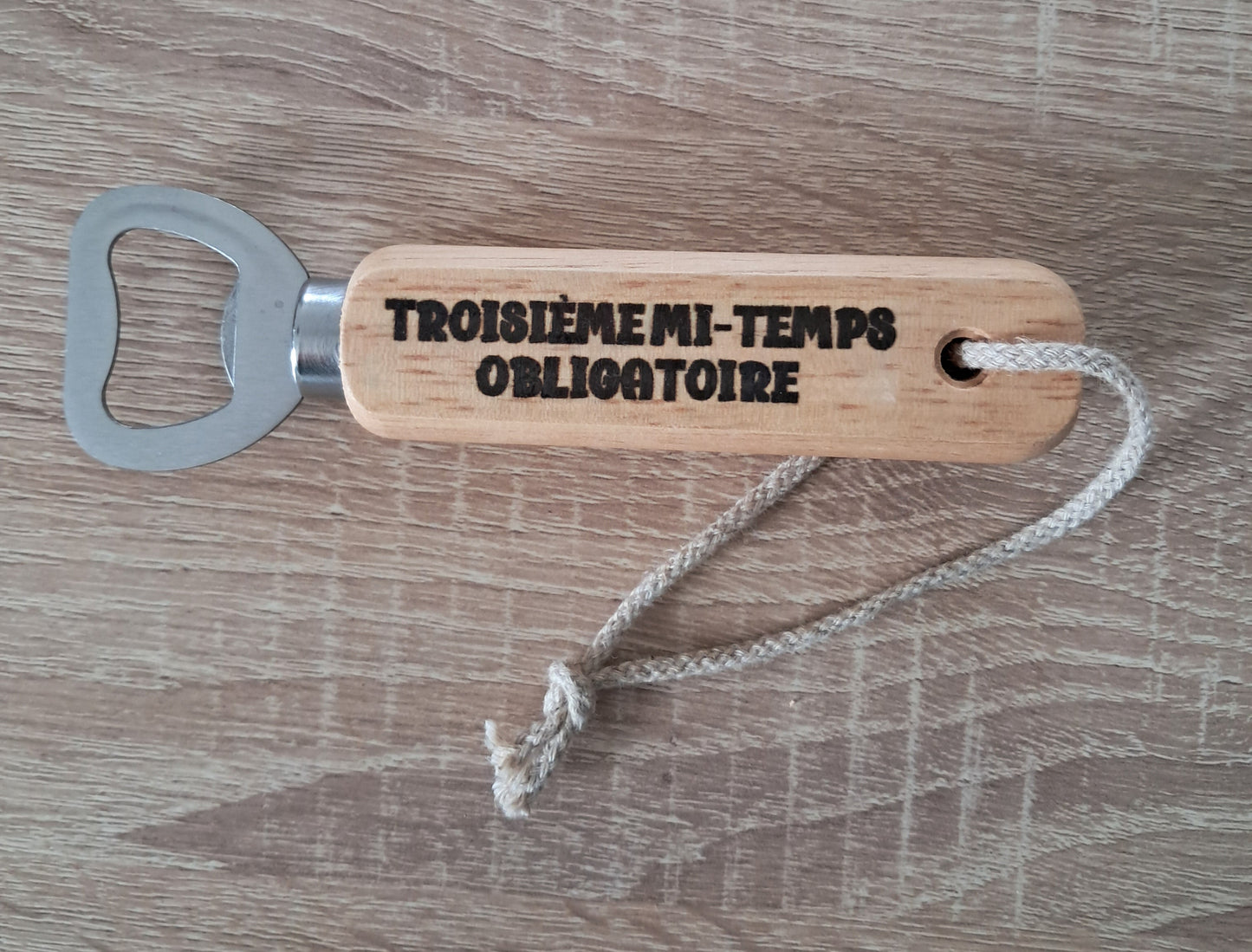 Décapsuleur sublimé