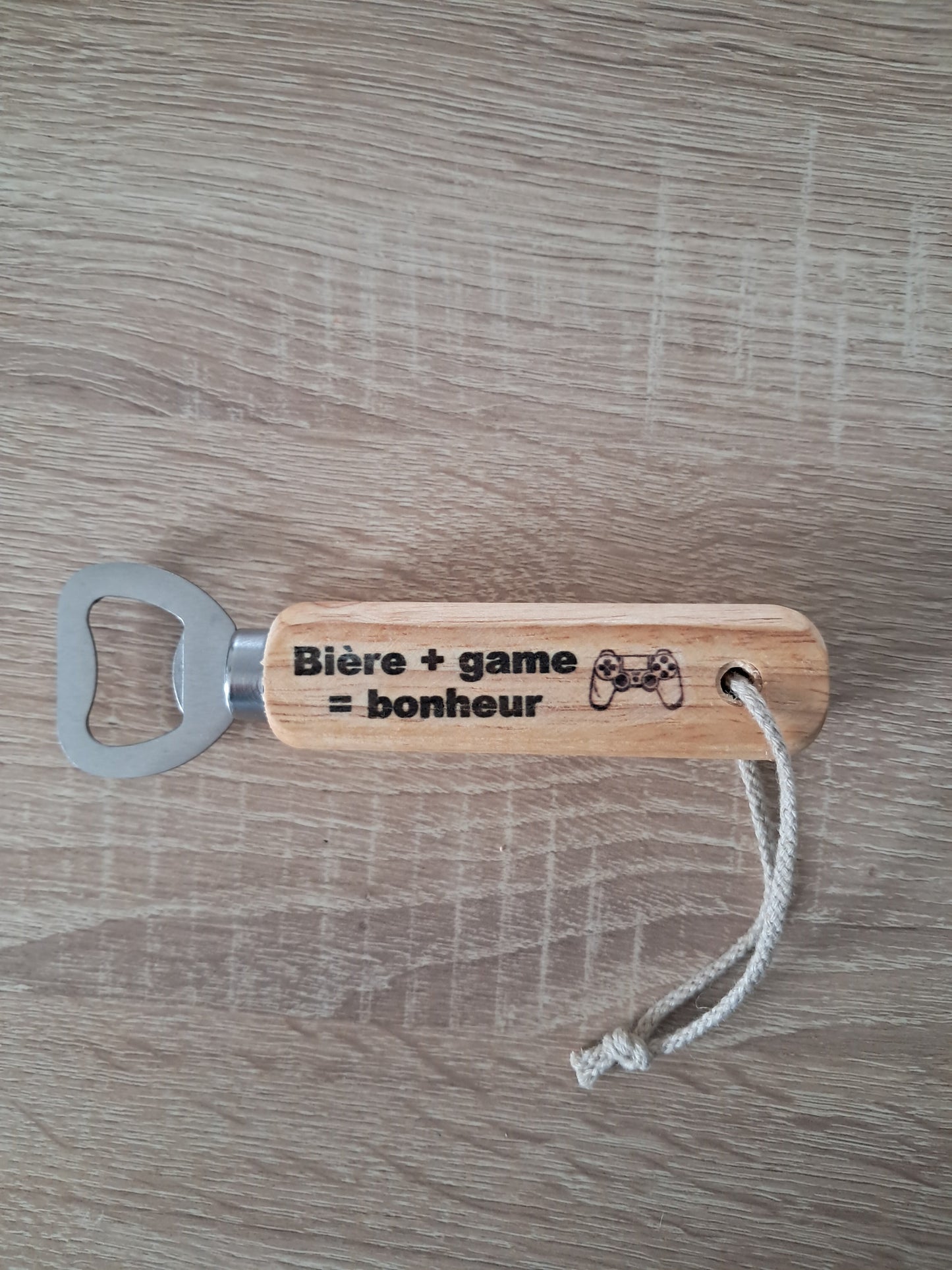 Décapsuleur sublimé